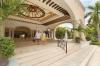 /images/products/6053/hilton-playa-del-carmen-couple-shopping-2_mbr_thumbnail.jpg